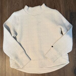 Calia Mockneck